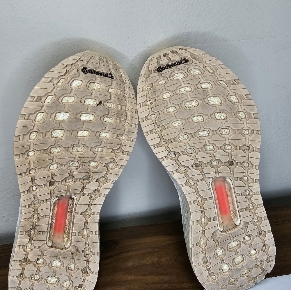 Adidas Ultraboost 19 Soft Vision Womens Athletic Running Shoes Size 8 - Picture 7 of 7